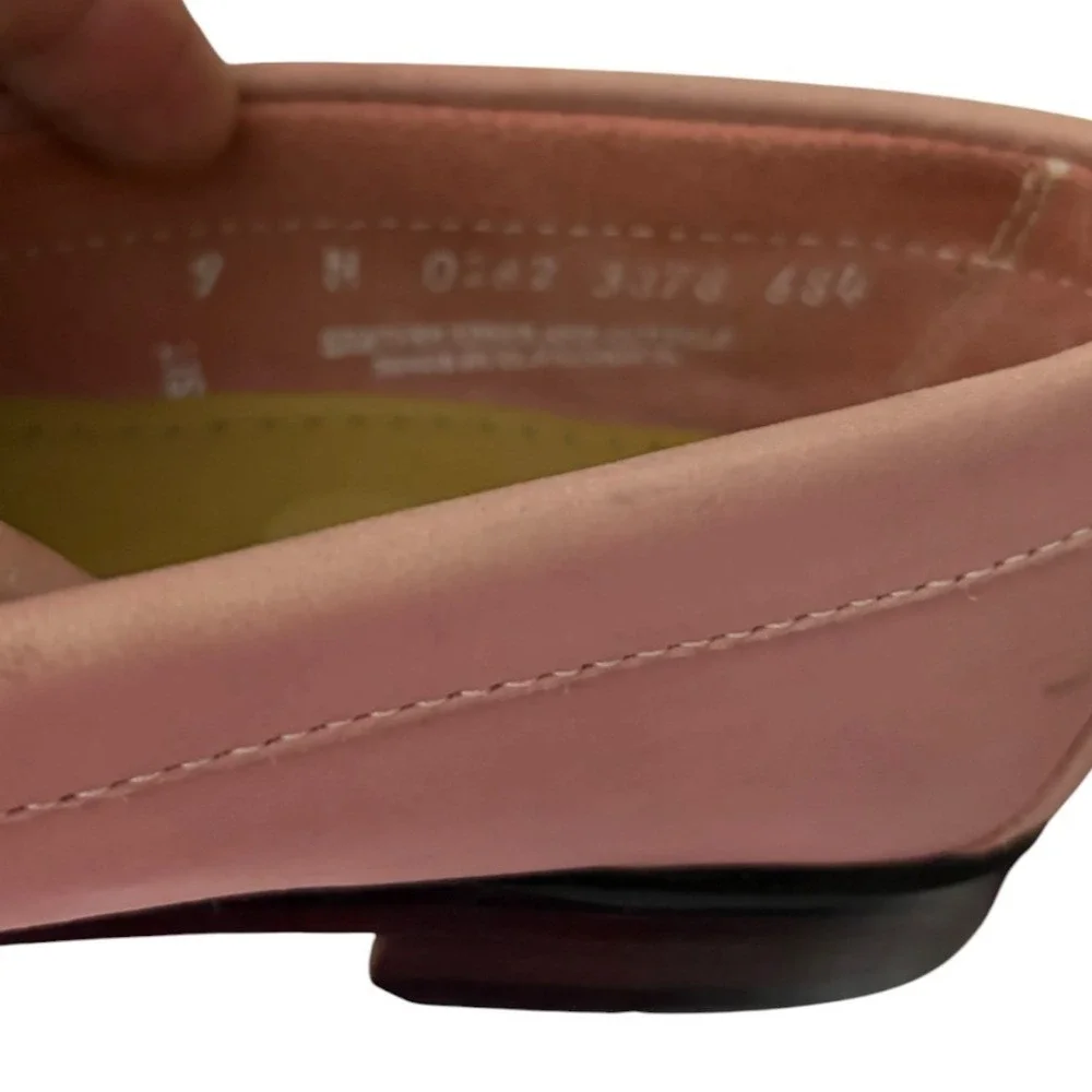 Weejuns Soft Pink Nubuck Leather Penny Loafers‎ sz 9M Excellent